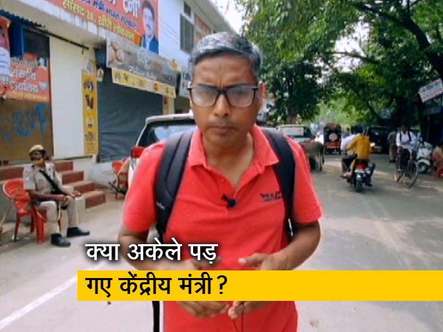 लखीमपुर खीरी कांड के बाद क्या अकेले पड़ गए केंद्रीय गृह राज्य मंत्री अजय मिश्रा? बता रहे हैं रवीश रंजन शुक्ला