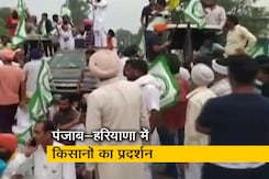 दिल्ली की सीमाओं पर डटे किसानों ने उपवास करके गांधी जी को श्रद्धांजलि दी दिल्ली की सीमाओं पर डटे किसानों ने उपवास करके गांधी जी को श्रद्धांजलि दी