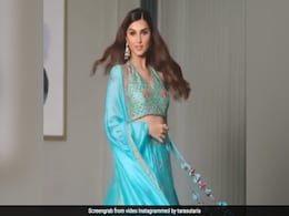 तारा सुतारिया ने लहंगा पहन यूं झूमकर किया डांस, खूब देखा जा रहा Video तारा सुतारिया ने लहंगा पहन यूं झूमकर किया डांस, खूब देखा जा रहा Video