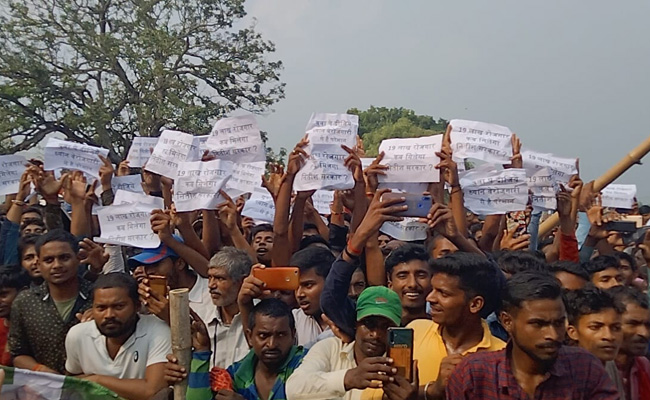 Video: "Where Are Jobs" Chant Greets Nitish Kumar During Bypoll Campaign