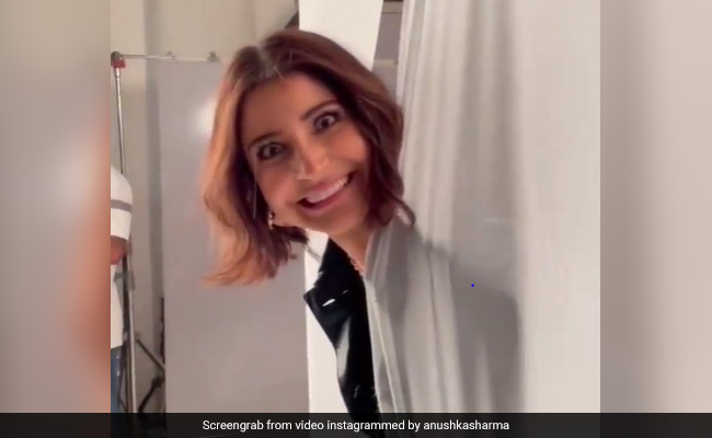 How Anushka Sharma Reacts When Someone Says "Pack Up" On Set
