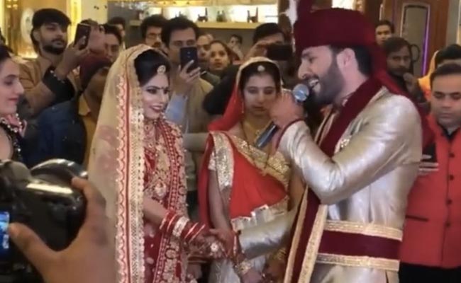 लड़के ने दुल्हन को इम्प्रेस करने के लिए गाया अरिजीत सिंह का गाना, लोग बोले- चार दिन की चांदनी...देखें Video