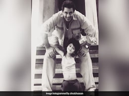 On Dad Kamal Haasan's Birthday, Shruti Shares This Epic Throwback Pic And A Heartwarming Note On Dad Kamal Haasan's Birthday, Shruti Shares This Epic Throwback Pic And A Heartwarming Note