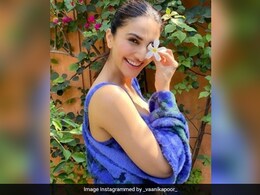 Vaani Kapoor Is All Set To Devour This Baked Good; See Pics Vaani Kapoor Is All Set To Devour This Baked Good; See Pics