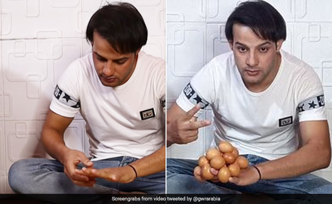 उल्टी हथेली पर एक साथ 18 अंडे संभालकर बनाया वर्ल्ड रिकॉर्ड, गिनीज बुक ने शेयर किया वीडियो