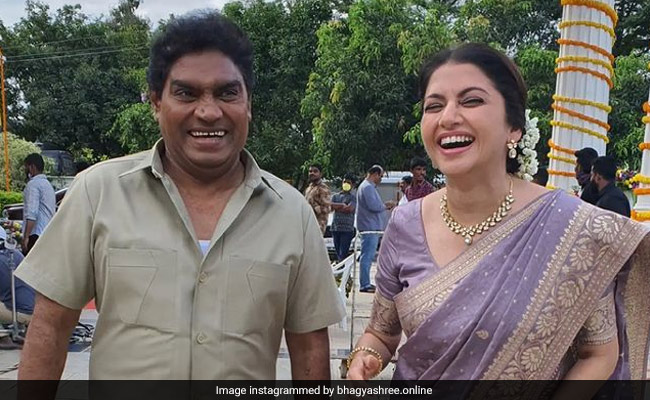 In Pics: Bhagyashree's Experience Of Working With "The King Of Comedy" Johny Lever