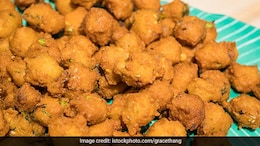Urad Dal Vada: A Crispy Bengali-Style Snack You Can Make In 20 Mins