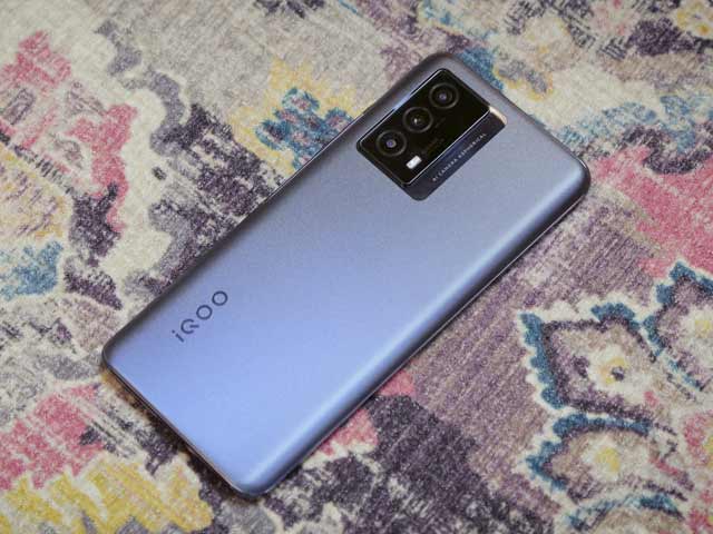iQOO Z5 Review: Is it a Big Leap?