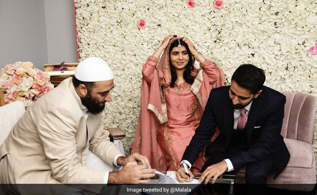 नोबेल पुरस्कार विजेता मलाला यूसुफजई ने ब्रिटेन में रचाई शादी, शेयर की निकाह की तस्वीरें