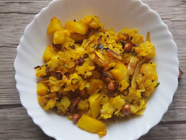 How To Make Aloo Poha | Easy Aloo Poha Recipe Video