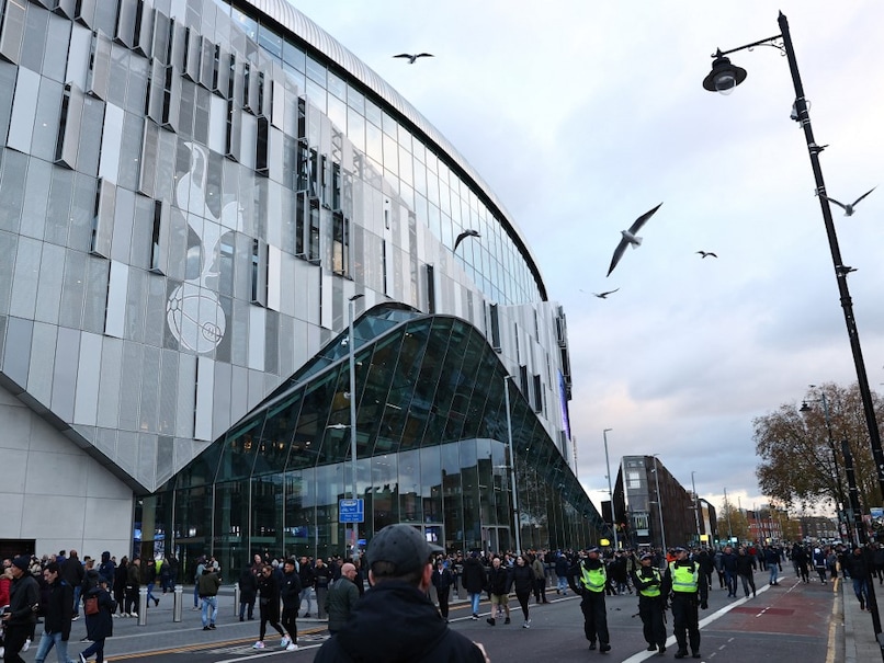Closer Door Season Costs Tottenham 80m Pounds Loss