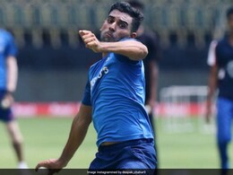 दीपक चाहर का फूटा गुस्सा, न्यूजीलैंड से ढाका की यात्रा के दौरान फ्लाइट में नहीं मिला खाना, सामान भी गायब 