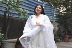 Sara Ali Khan Launches <i>Atrangi Re</i> Trailer In Non-<i>Atrangi</i> Look Sara Ali Khan Launches <i>Atrangi Re</i> Trailer In Non-<i>Atrangi</i> Look