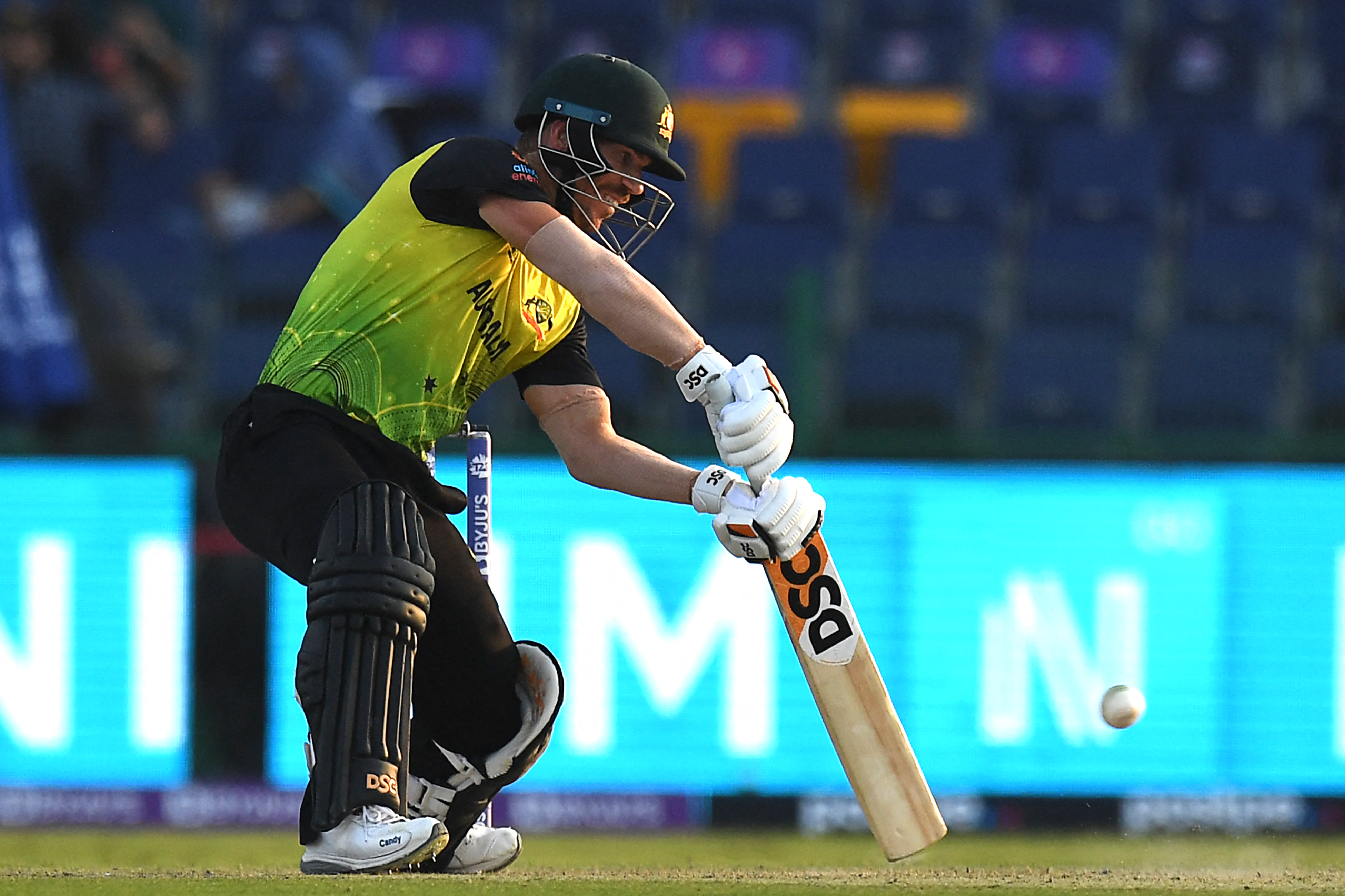 Nz vs Aus T20 World Cup 2021 Final: न्यूजीलैंड को 8 विकेट से धोकर ऑस्ट्रेलिया बना पहली बार टी20 विश्व चैंपियन
