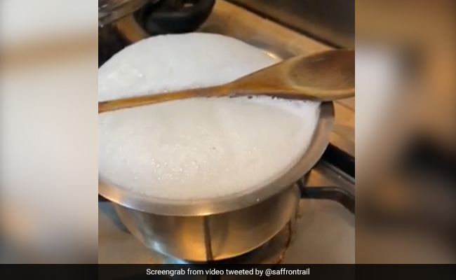 क्या आपको पता है ? दूध उबल जाए, लेकिन बर्तन से बाहर गिरेगा नहीं, इस देसी जुगाड़ की आप भी करेंगे तारीफ - देखें Video