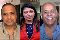 Experts Laud Performances Of 'Ravis' In Kanpur Test Experts Laud Performances Of 'Ravis' In Kanpur Test