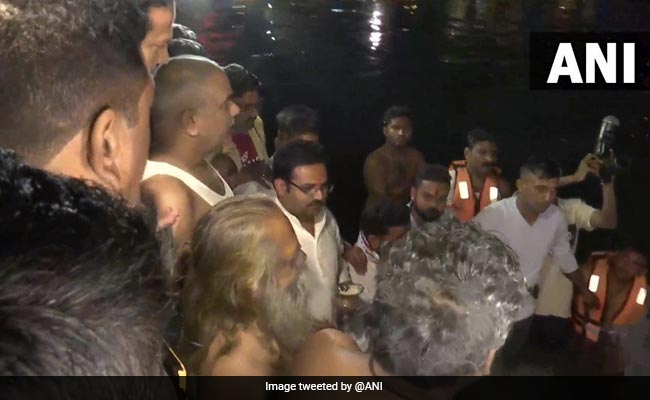 Chhattisgarh Chief Minister Takes Holy Dip In Raipur Mahadev Ghat For Kartik Purnima