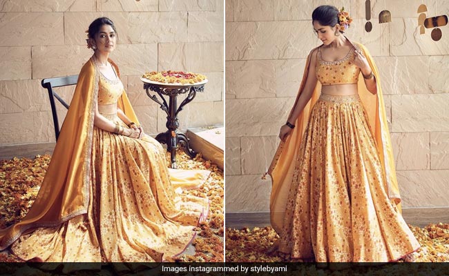 Mrunal Thakur's Floral Yellow <i>Lehenga</i> Adds Warmth To Diwali Vibes