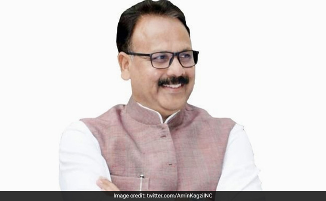 कांग्रेस दावेदारों में शह और मात का खेल जारी, अब विधायक अमीन कागजी ने मंत्री पर लगाया गंभीर आरोप कांग्रेस दावेदारों में शह और मात का खेल जारी, अब विधायक अमीन कागजी ने मंत्री पर लगाया गंभीर आरोप
