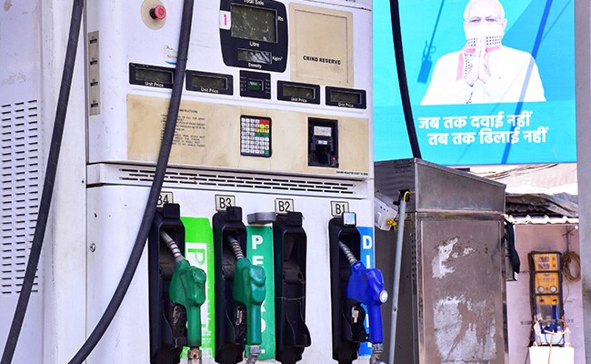 Petrol And Diesel Prices Up by 80 Paise Leading To A Hike Of Rs. 6.40 Within 10 Days Petrol And Diesel Prices Up by 80 Paise Leading To A Hike Of Rs. 6.40 Within 10 Days