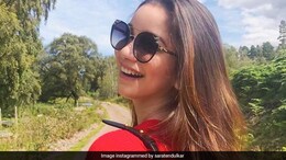 What's On Sara Tendulkar's Plate That Is Making Her Laugh, See Pics