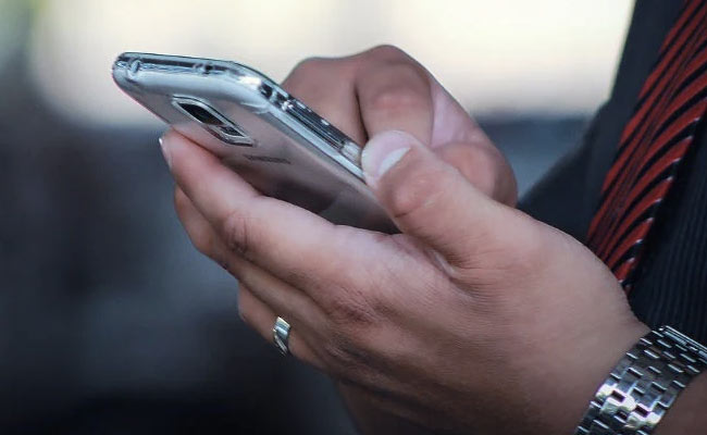 A Stolen Phone, 2 Km Chase: How Delhi Woman Caught 2 Thieves