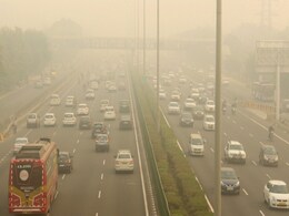 'Have To Feed Our Children': Delhi's Rickshaw Pullers Battle Toxic Smog 'Have To Feed Our Children': Delhi's Rickshaw Pullers Battle Toxic Smog