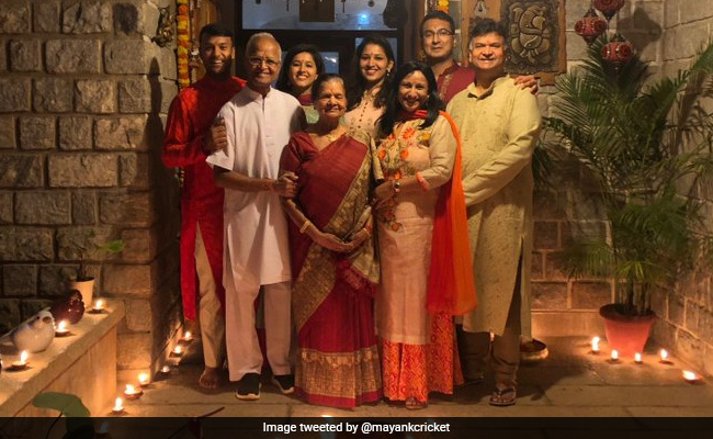 Diwali 2021: विराट, मयंक समेत देश और विदेश के कई क्रिकेटरों ने देशवासियों को दी दिवाली की शुभकामनाएं