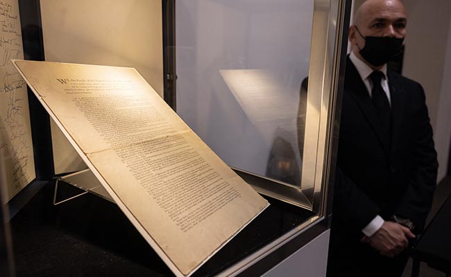 Billionaire Who Paid Record $43 Million For US Constitution Pledges It To Museum