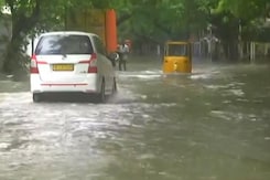 Schools Shut In 7 Districts of Tamil Nadu Due To Rain Schools Shut In 7 Districts of Tamil Nadu Due To Rain