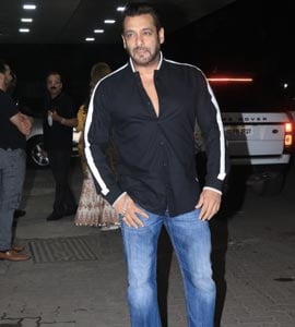 Diwali 2021: Salman Khan-Iulia Vantur 
