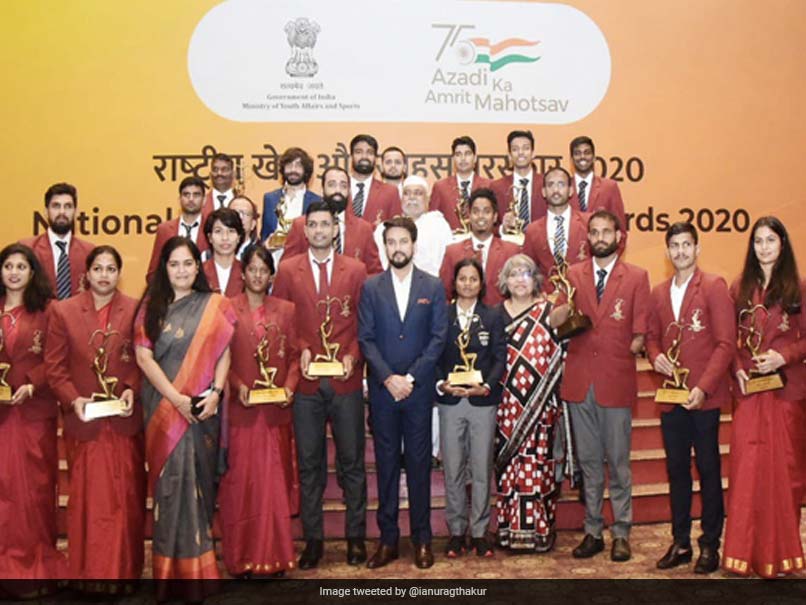 Sports Minister Anurag Thakur Hands Over Trophies To 2020 National Sports Awards Winners