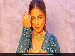 हिना खान ने ब्लू लहंगा पहन और हाथों में दीया ले शेयर किया वीडियो, बेहद खूबसूरत लगी एक्ट्रेस हिना खान ने ब्लू लहंगा पहन और हाथों में दीया ले शेयर किया वीडियो, बेहद खूबसूरत लगी एक्ट्रेस