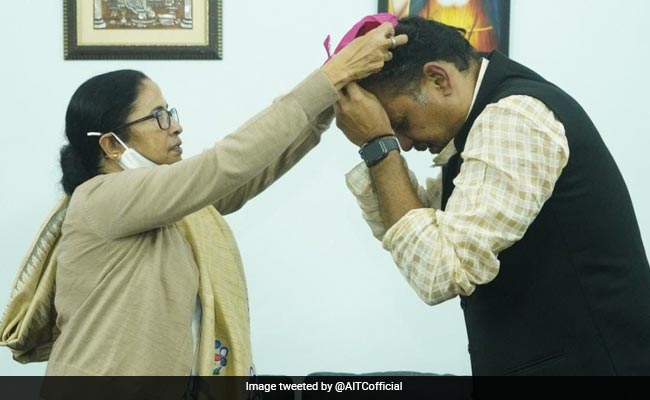 Congress' Kirti Azad, Pavan Varma, Ex-Janata Dal United, Join Trinamool