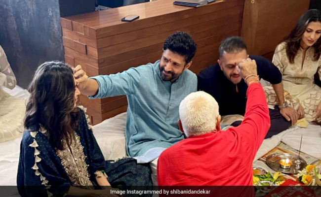 Diwali 2021: How Amitabh Bachchan And Other Stars Wished Fans