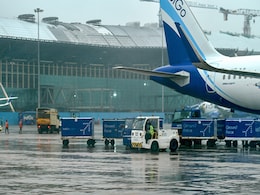 Rain Red Alert Withdrawn For Chennai, Flight Arrivals Resume: 10 Facts Rain Red Alert Withdrawn For Chennai, Flight Arrivals Resume: 10 Facts