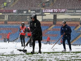 Premier League: Snow Forces Postponement Of Burnley vs Tottenham Hotspur Match Premier League: Snow Forces Postponement Of Burnley vs Tottenham Hotspur Match