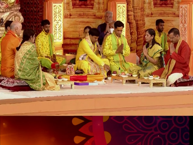 Arvind Kejriwal Performs Diwali Puja With Delhi Cabinet Ministers