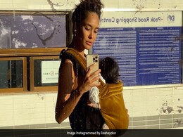 From Lisa Haydon's "Sunset Walk" With Daughter Lara In Hong Kong From Lisa Haydon's "Sunset Walk" With Daughter Lara In Hong Kong