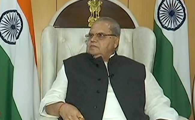 CBI Raids Homes Of Aides Of Former J&K Governor In Alleged Scam Case