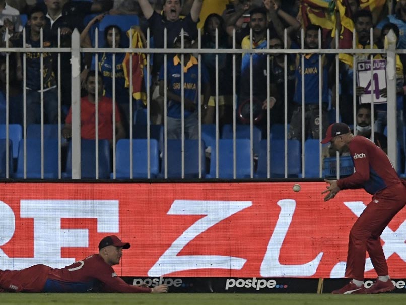 Watch: Jason Roy, Sam Billings Combine Brilliantly To Remove Wanindu Hasaranga