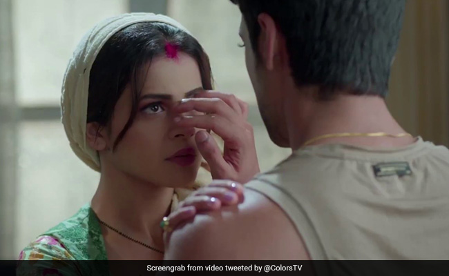 Watch: This <i>Sindoor</i> Scene From '<i>Thapki Pyar Ki</i>' Is Viral For Defying The Laws Of Physics