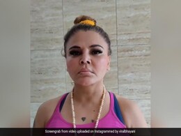 Rakhi Sawant ने सरकार के कृषि कानून वापस लेने पर कही ऐसी बात, लोग बोले- सेलेब से ज्यादा समझदार है...देखें Video Rakhi Sawant ने सरकार के कृषि कानून वापस लेने पर कही ऐसी बात, लोग बोले- सेलेब से ज्यादा समझदार है...देखें Video