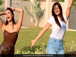 Shweta Tiwari ने बेटी पलक के साथ ‘बिजली बिजली’ गाने पर किया डांस, फैन्स बोले- इसे कहते हैं डबल धमाल...देखें Video Shweta Tiwari ने बेटी पलक के साथ ‘बिजली बिजली’ गाने पर किया डांस, फैन्स बोले- इसे कहते हैं डबल धमाल...देखें Video