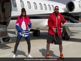 बादशाह ने अपने ही सॉन्ग 'Jugnu' पर शेयर किया डांस वीडियो, फैन्स ने यूं दी प्रतिक्रिया बादशाह ने अपने ही सॉन्ग 'Jugnu' पर शेयर किया डांस वीडियो, फैन्स ने यूं दी प्रतिक्रिया