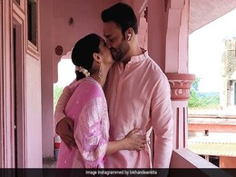 विक्की जैन से शादी की खबरों के बीच अंकिता लोखंडे को मिले शादी के तोहफे, देखें तस्वीर  विक्की जैन से शादी की खबरों के बीच अंकिता लोखंडे को मिले शादी के तोहफे, देखें तस्वीर