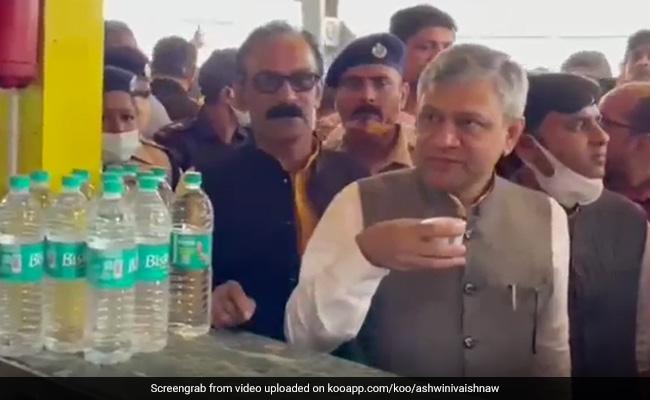 रेलवे ग्रुप डी की लेगा एक ही परीक्षा, रेल मंत्री ने सुशील मोदी को दिया आश्‍वासन