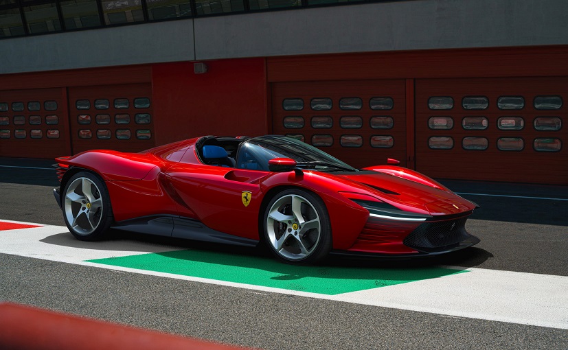 Ferrari Unveils Limited-Run Daytona SP3