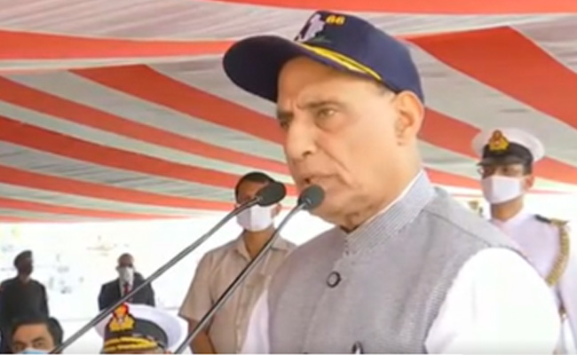 कुछ गैर जिम्मेदार देश संयुक्त राष्ट्र समुद्री कानून संधि की गलत व्याख्या कर रहे : राजनाथ सिंह