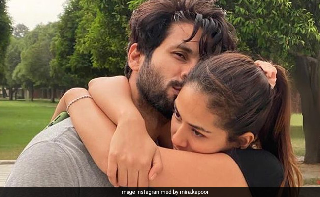 ICYMI: Shahid Kapoor And Wife Mira Rajput's ROFL Pillow Talk